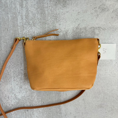 Summer Seconds Sale - Small Leather Convertible Crossbody Clutch Bag - Beige No. 5