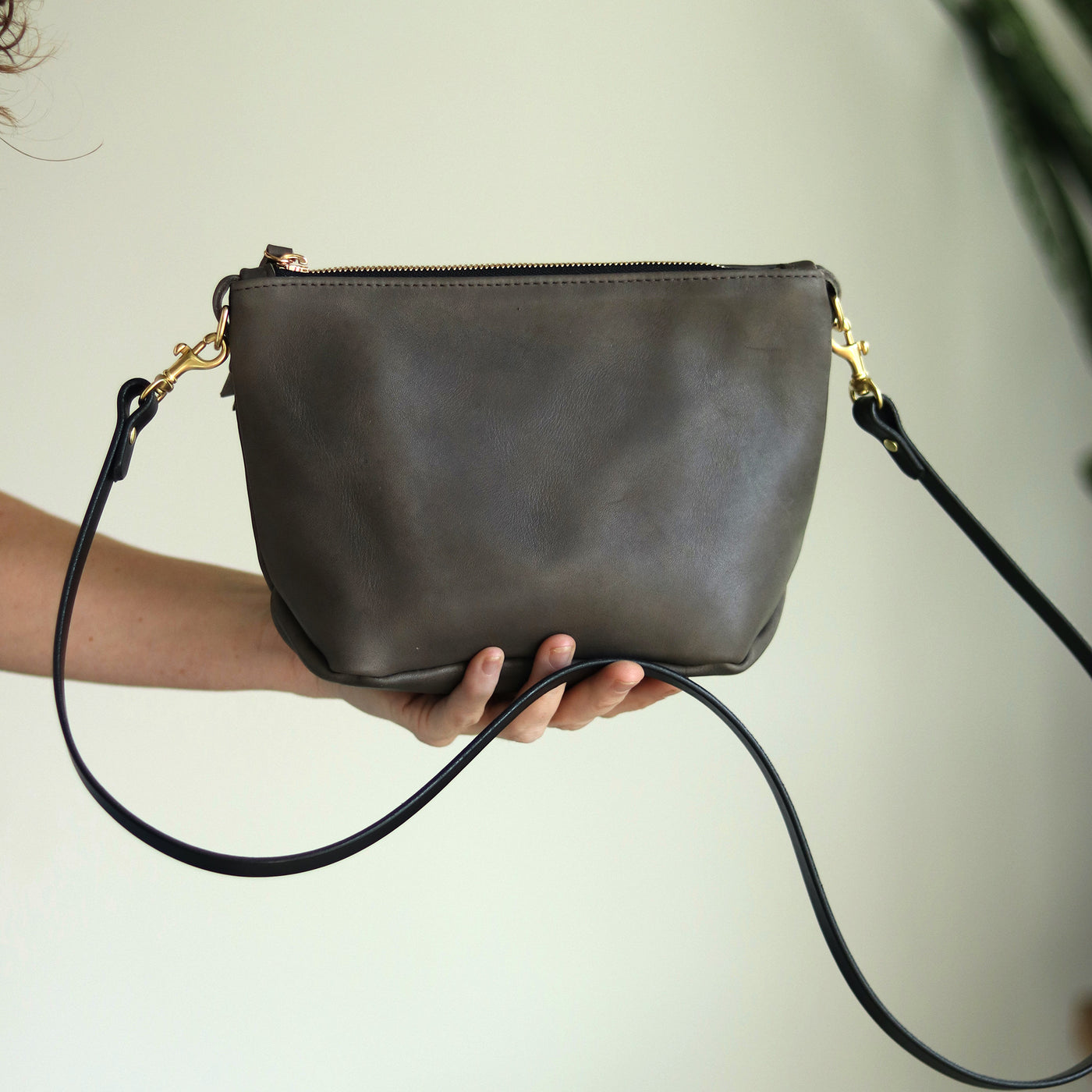 Small Leather Convertible Crossbody Clutch Bag - Charcoal Gray