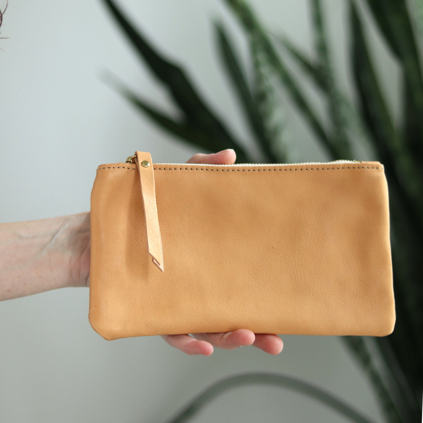 SALE Personalized Leather Zip Clutch - Beige Pebble