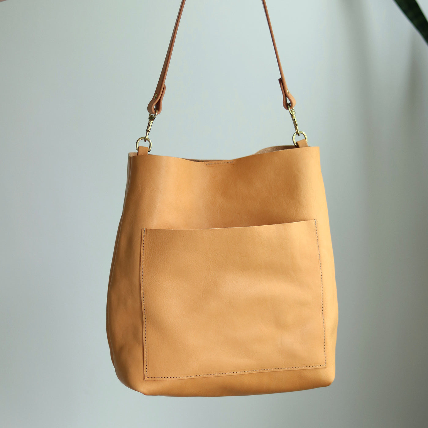 Leather Day Bag - Natural Pebble