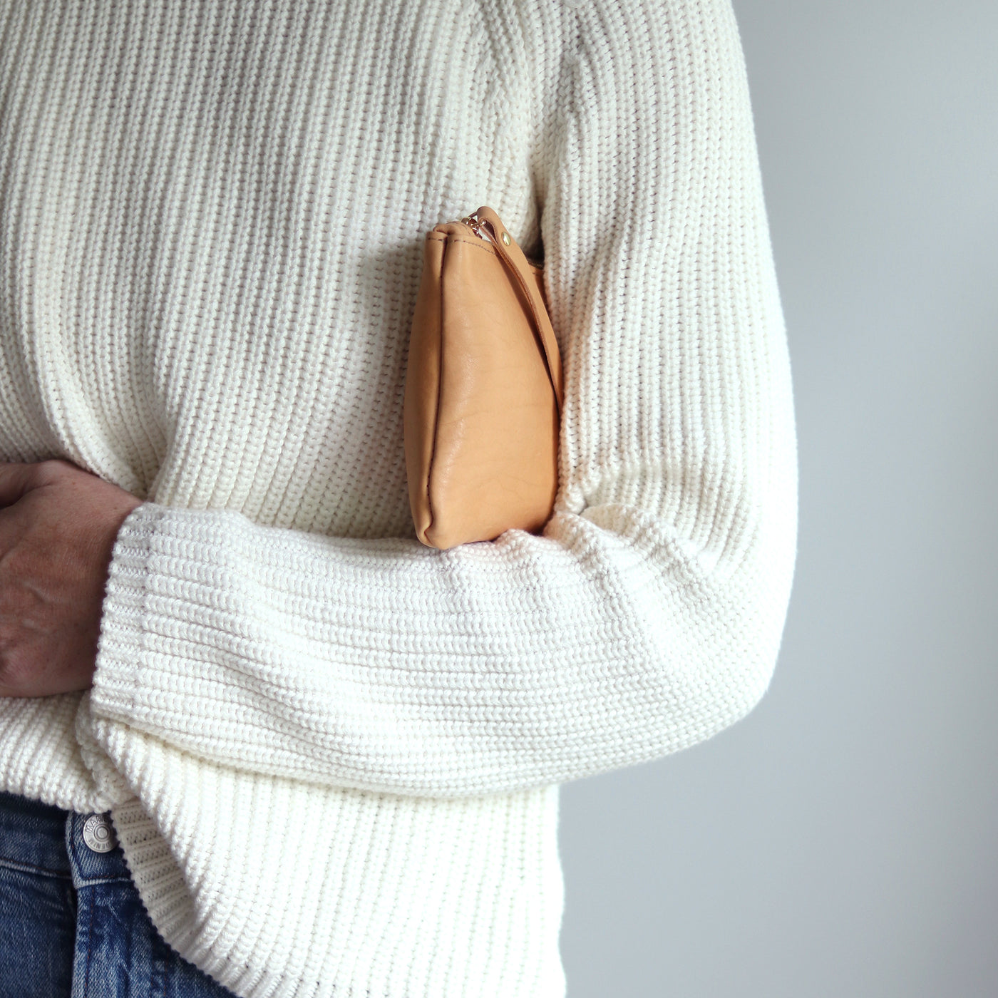 Personalized Leather Zip Clutch - Beige Pebble