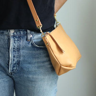 Summer Seconds Sale - Small Leather Convertible Crossbody Clutch Bag - Beige No. 9