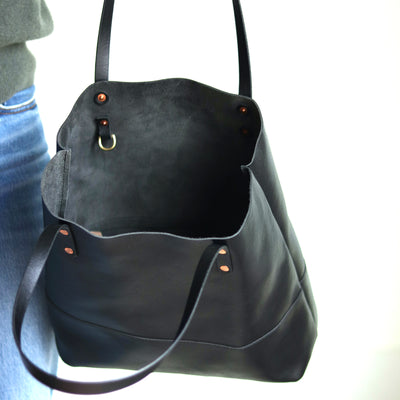 Black Leather Tote with Black Straps – Handcrafted Vegetable Tanned Leather Bag with Copper Rivets