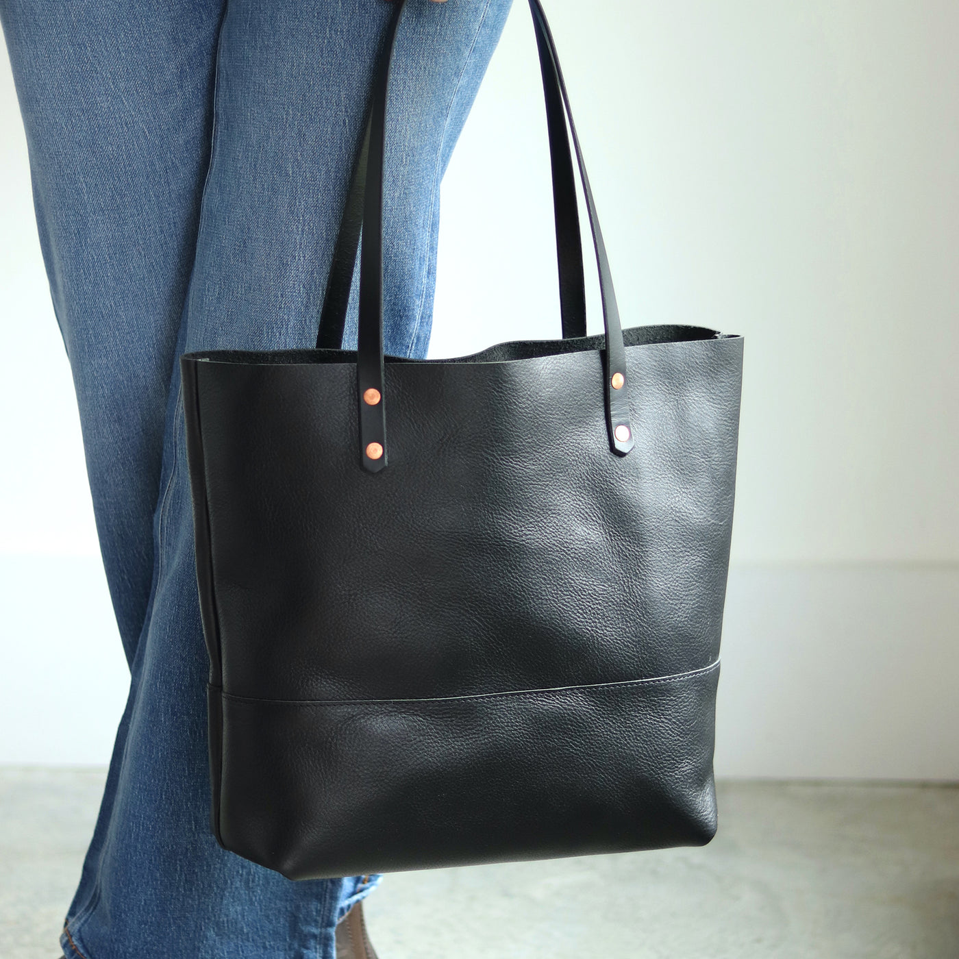 Black Leather Tote with Black Straps – Handcrafted Vegetable Tanned Leather Bag with Copper Rivets