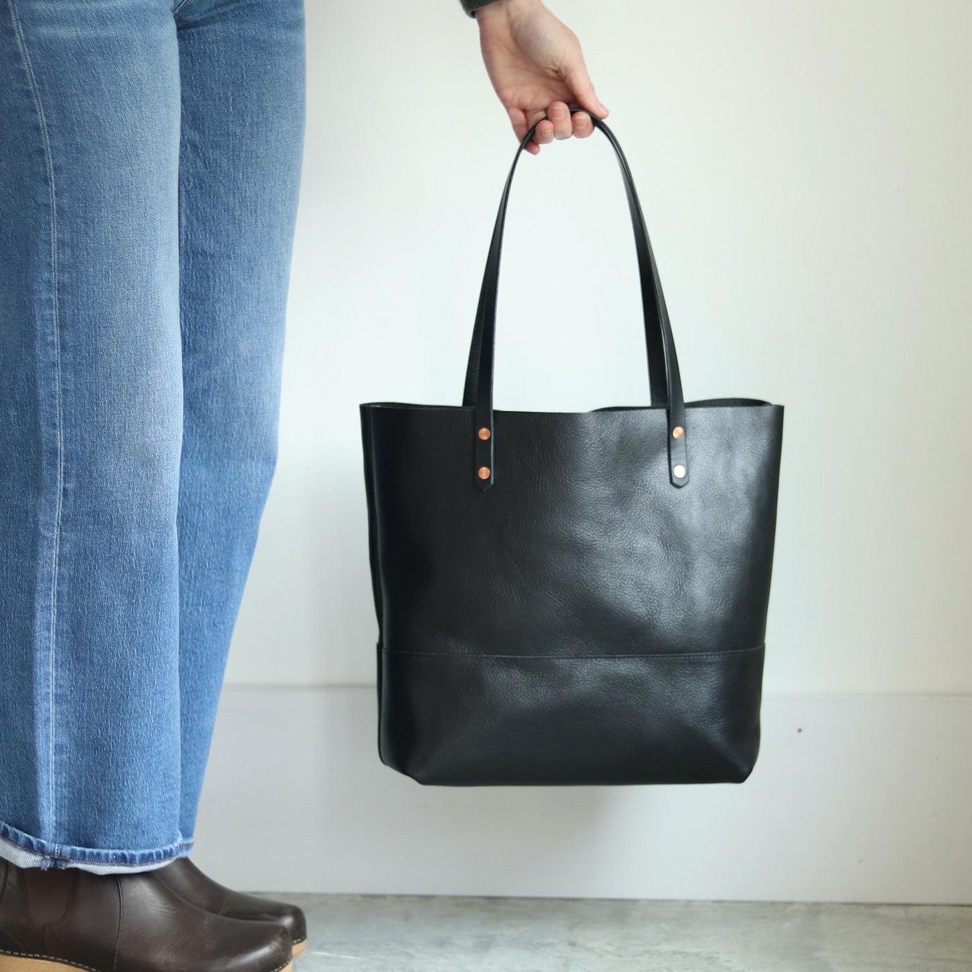 Black Leather Tote with Black Straps – Handcrafted Vegetable Tanned Leather Bag with Copper Rivets