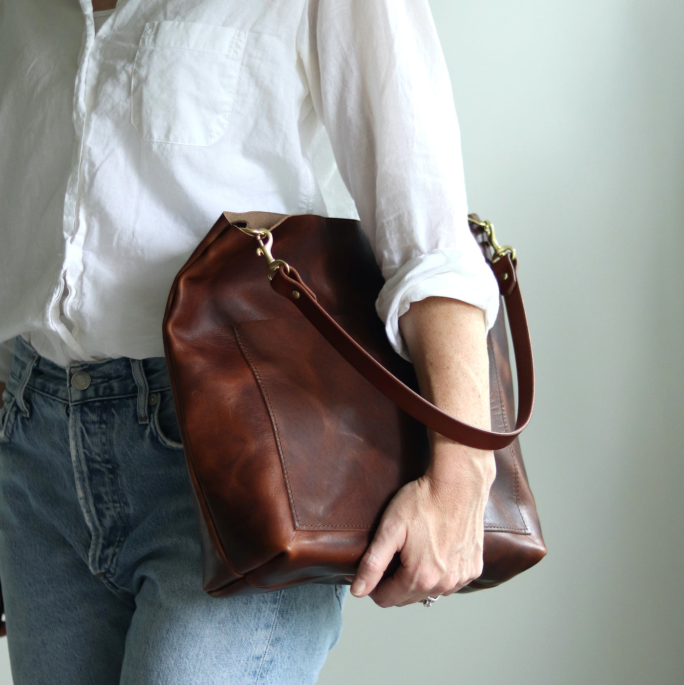 Leather Day Bag - Dark Brown Pull Up