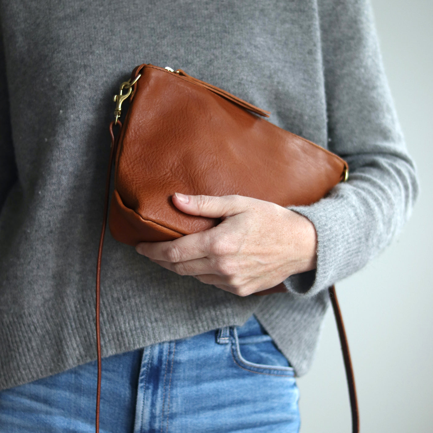 Small Leather Convertible Crossbody Clutch Bag - Brown Pebble