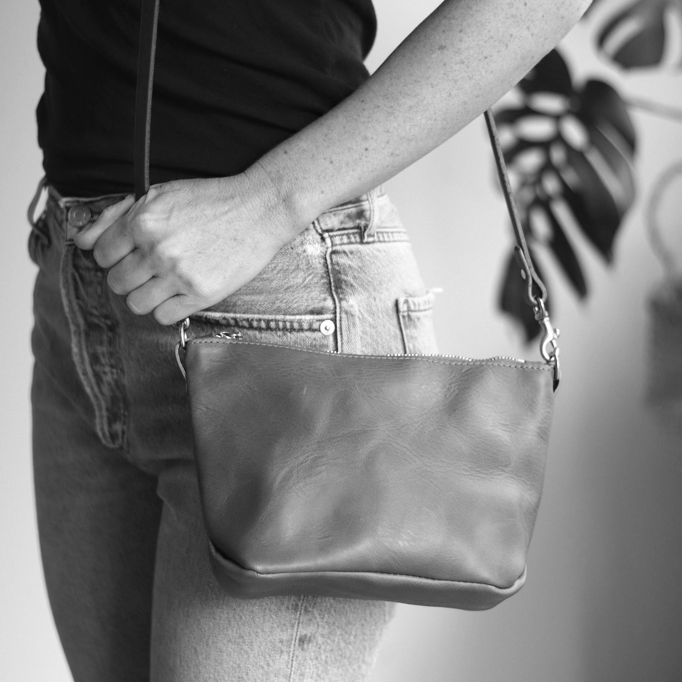 SALE Small Leather Convertible Crossbody Clutch Bag - Saddle Brown