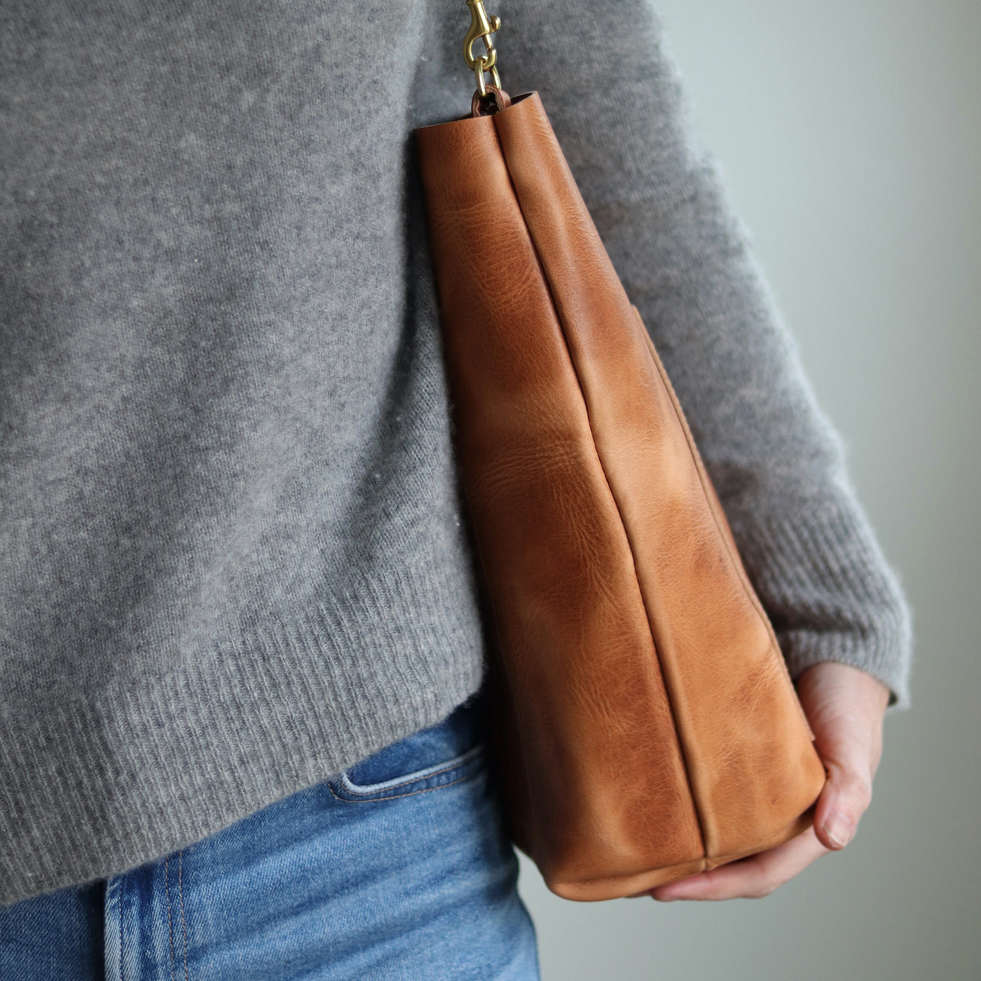 Leather Day Bag - Distressed Brown