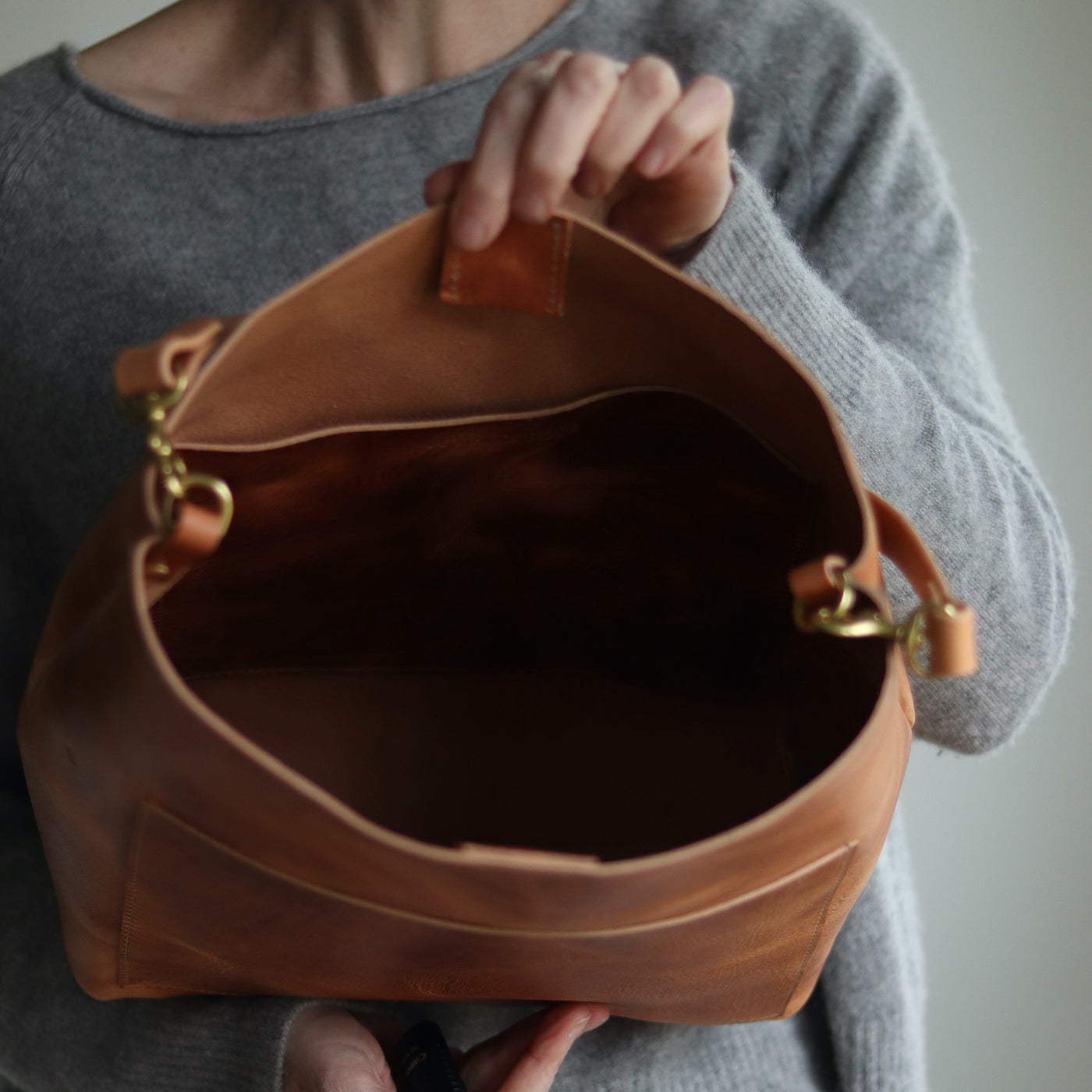 Leather Day Bag - Distressed Brown