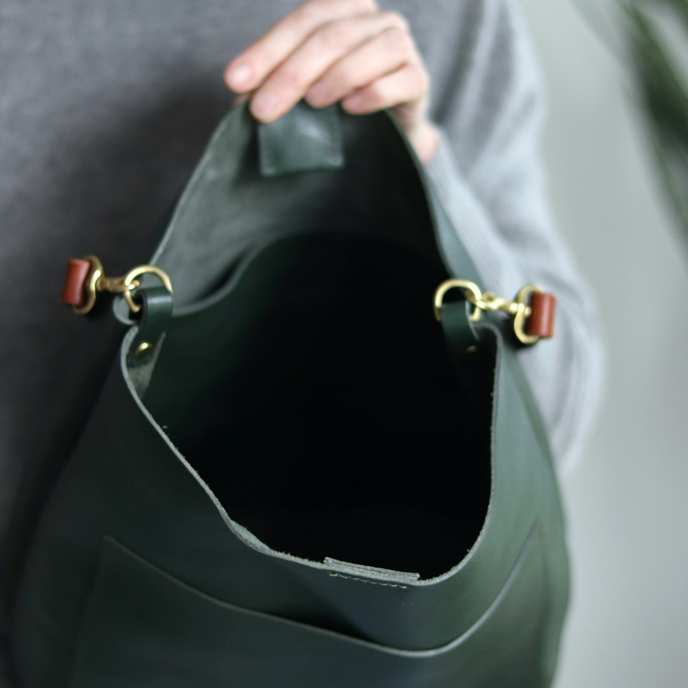 Leather Day Bag - Green Pebble