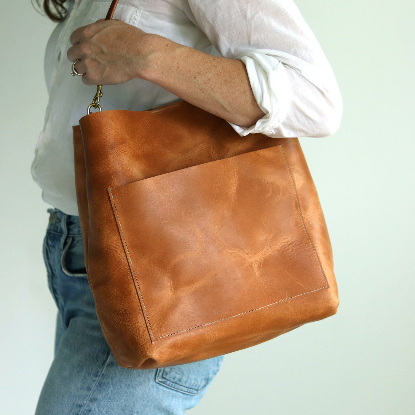 Leather Day Bag - Honey Brown Pull Up