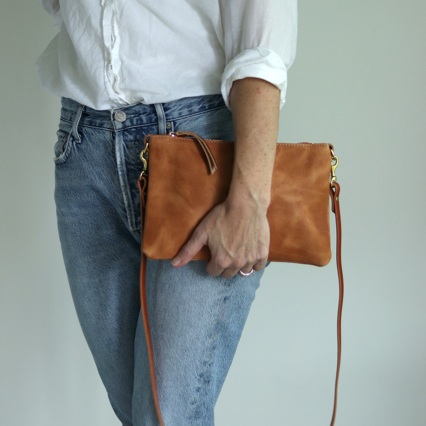 Small Leather Crossbody Clutch Bag - Honey Brown Pull-Up