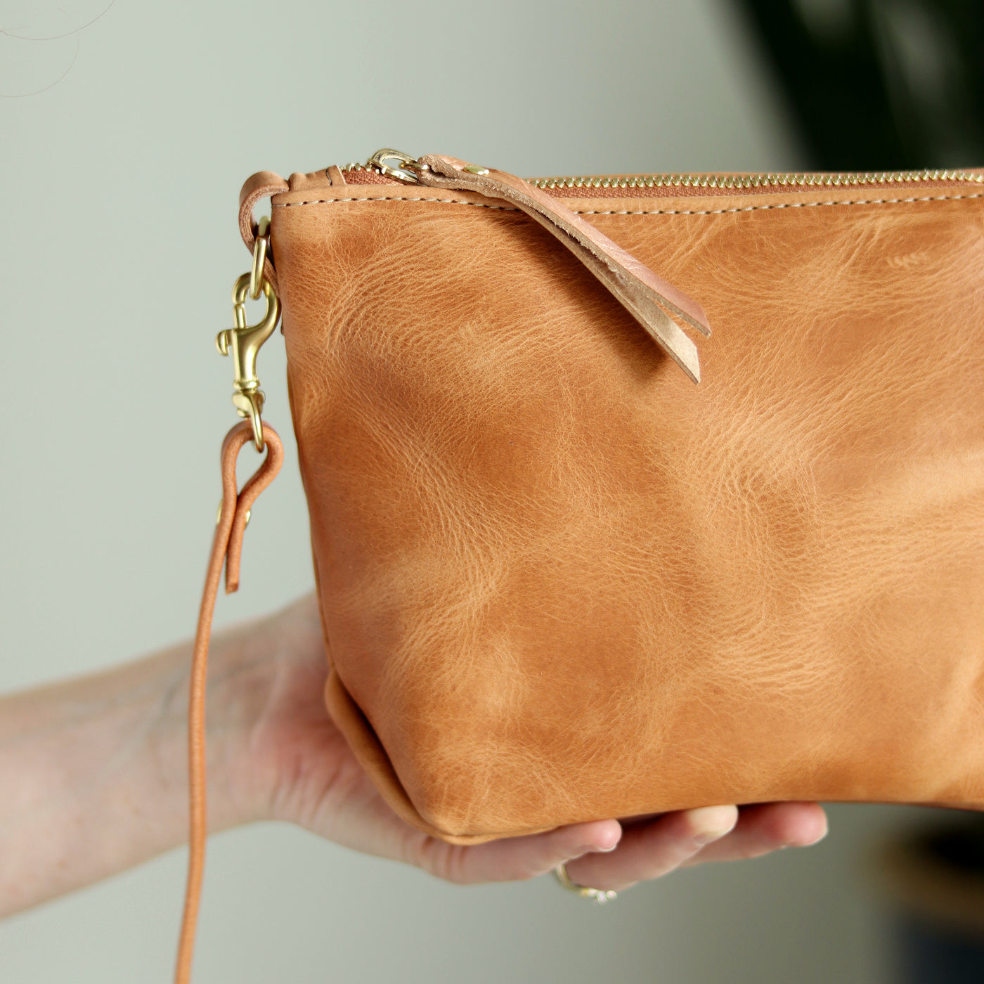 Summer Seconds Sale - Small Leather Convertible Crossbody Clutch Bag - Honey Brown Pull Up No. 1