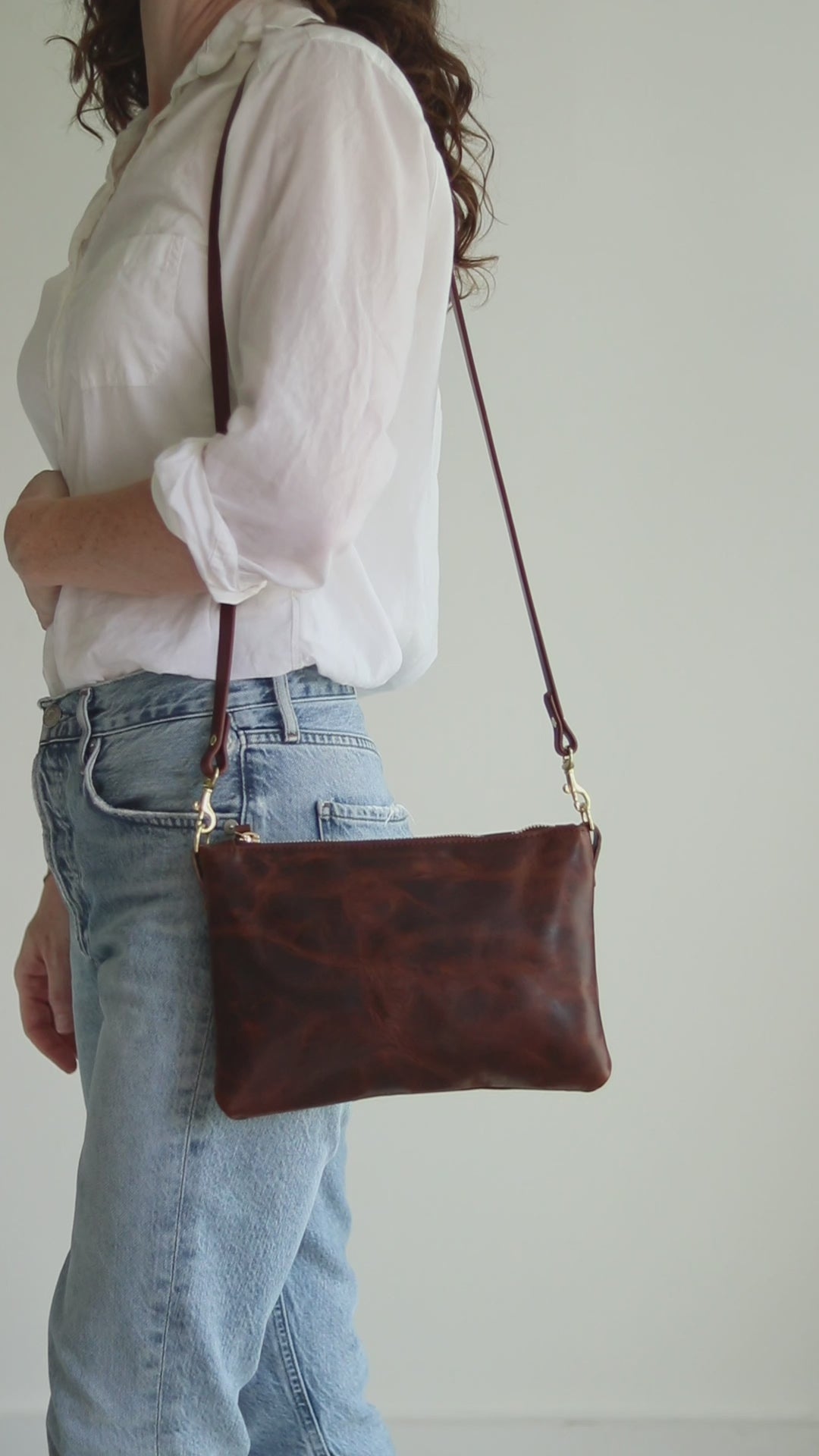 Small Leather Crossbody Clutch Bag - Dark Brown Pull-Up