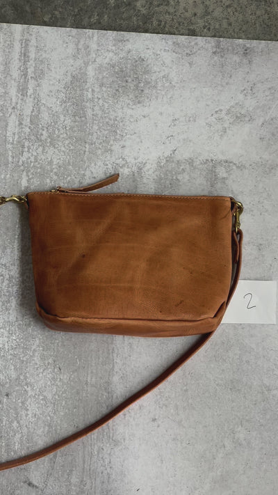 Summer Seconds Sale - Small Leather Convertible Crossbody Clutch Bag - Honey Brown Pull Up No. 2