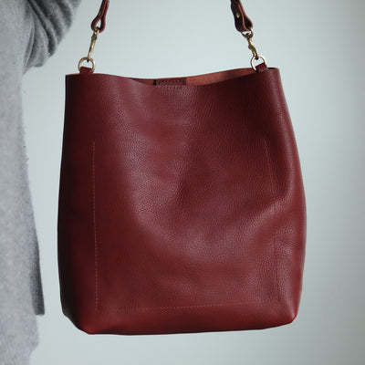 Leather Day Bag - Red Pebble