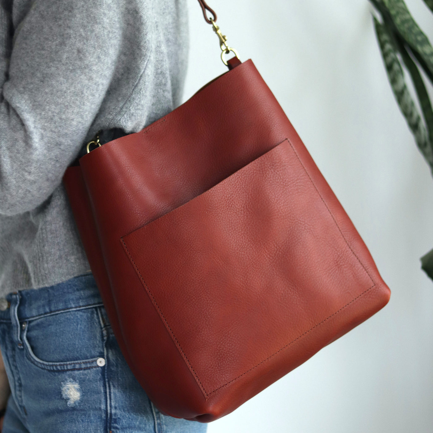 Leather Day Bag - Red Pebble