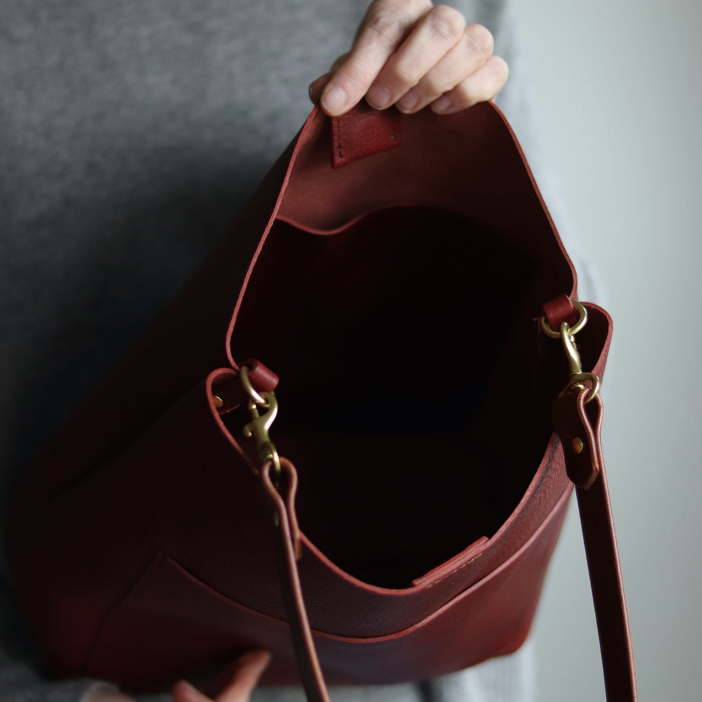 Leather Day Bag - Red Pebble