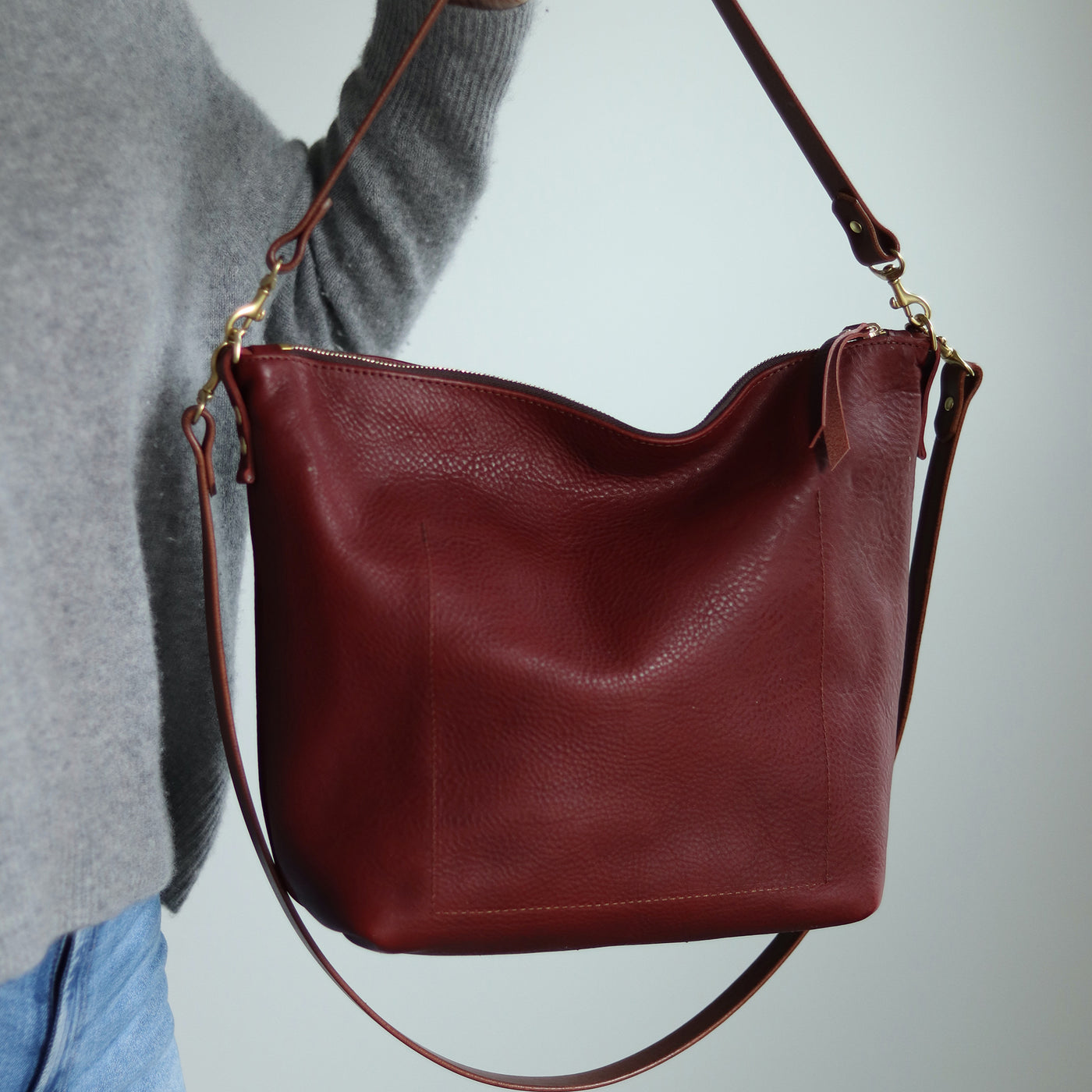 Large Slouchy Hobo Crossbody - Red Pebble