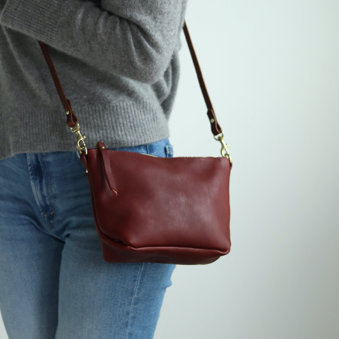 Small Leather Convertible Crossbody Clutch Bag - Red Pebble