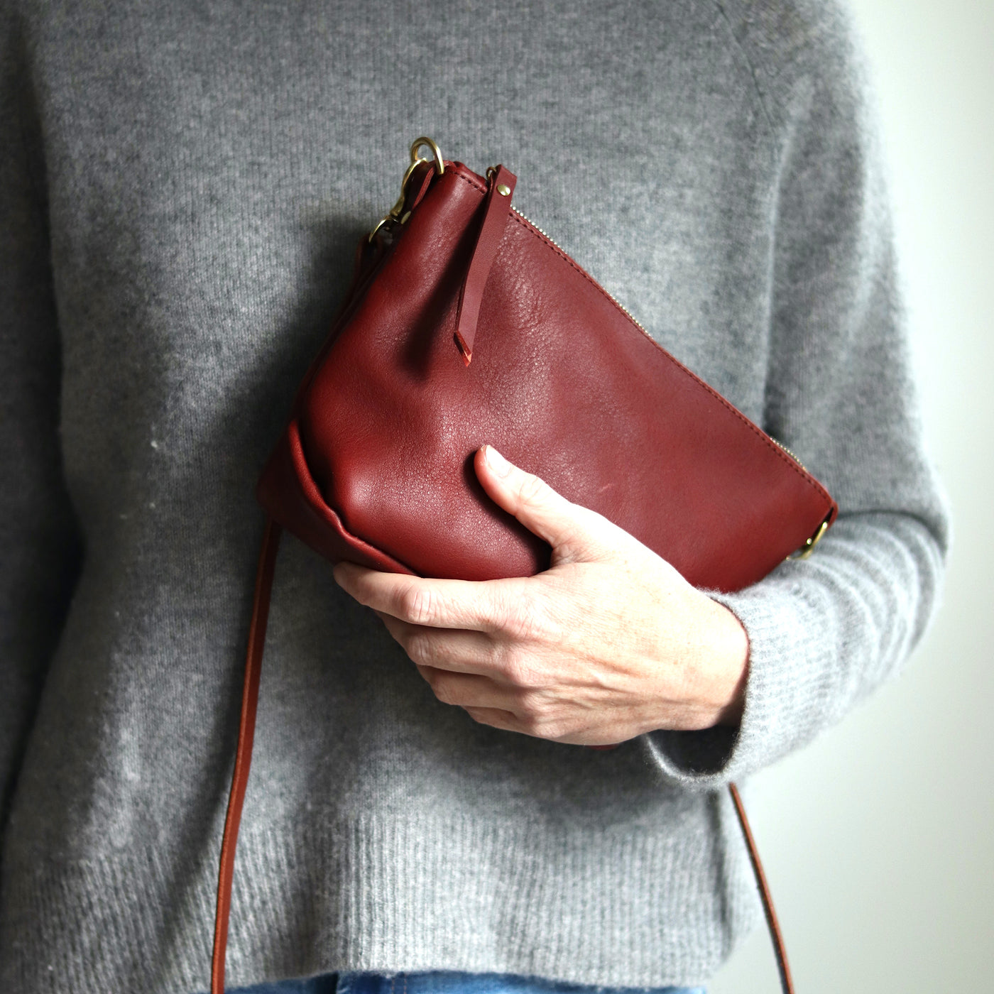 Small Leather Convertible Crossbody Clutch Bag - Red Pebble