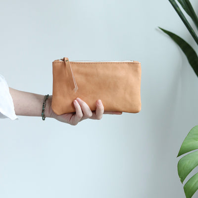 Leather Zip Clutch - Smooth Beige