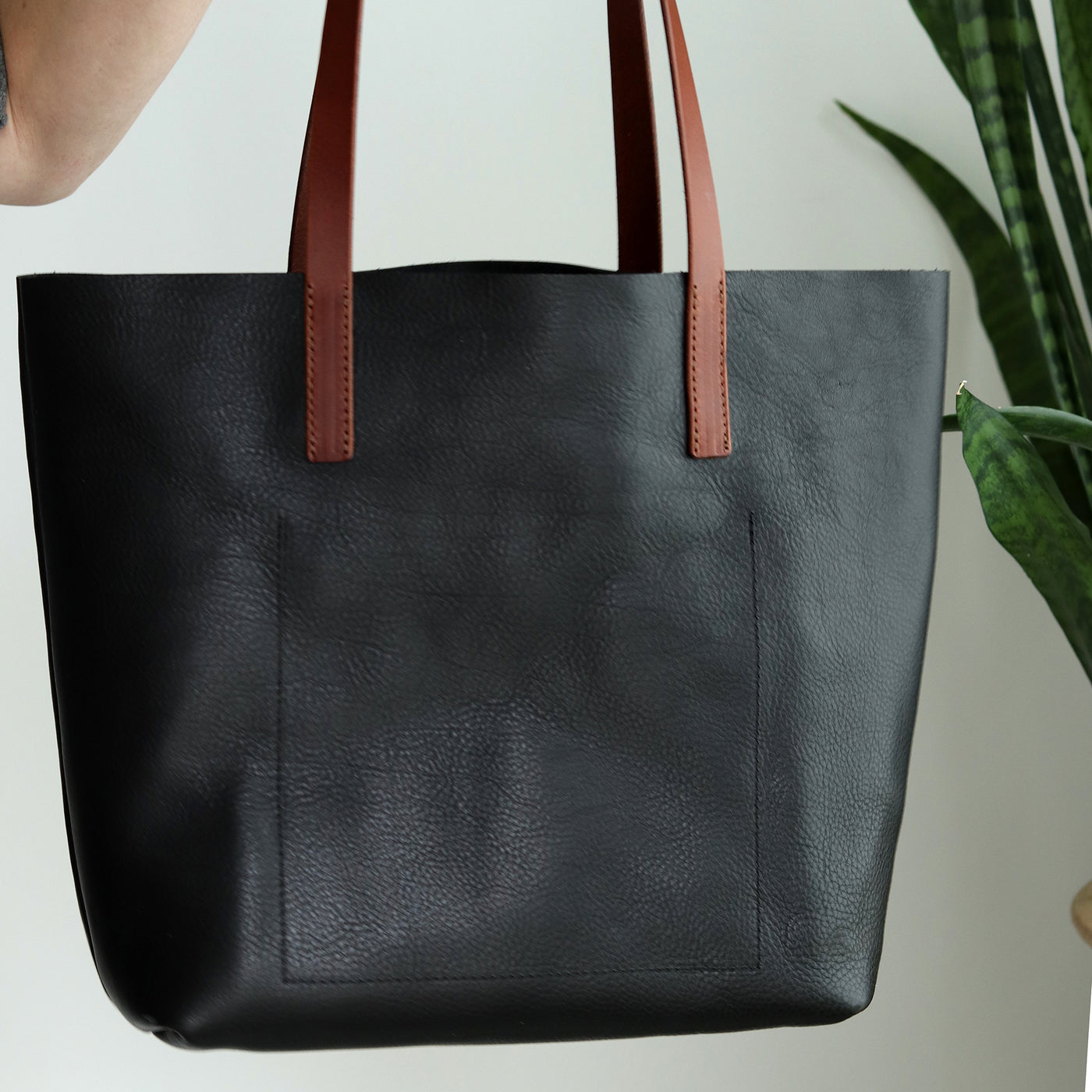 Minimalist Tote - Black Pebble with Brown Straps