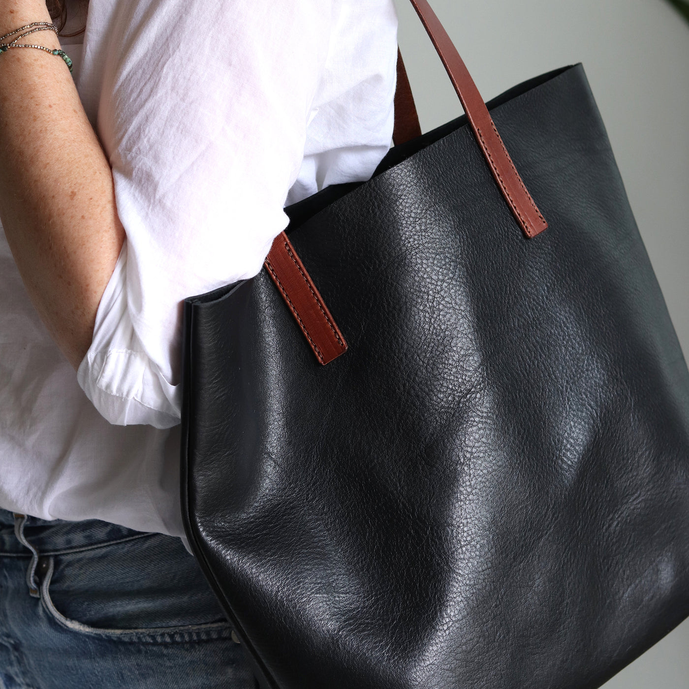 Minimalist Tote - Black Pebble with Brown Straps