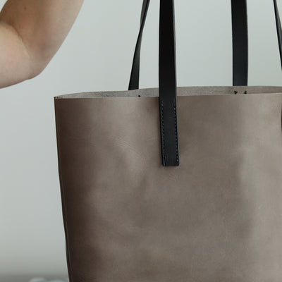 Minimalist Leather Tote - Gray with Black Straps