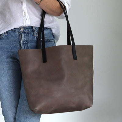 Minimalist Leather Tote - Gray with Black Straps