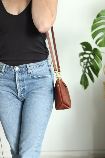 Small Leather Convertible Crossbody Clutch Bag - Brown