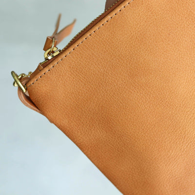 Small Leather Crossbody Clutch Bag - Tan Pebble