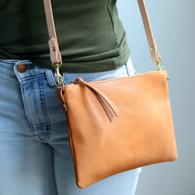 Small Leather Crossbody Clutch Bag - Tan Pebble