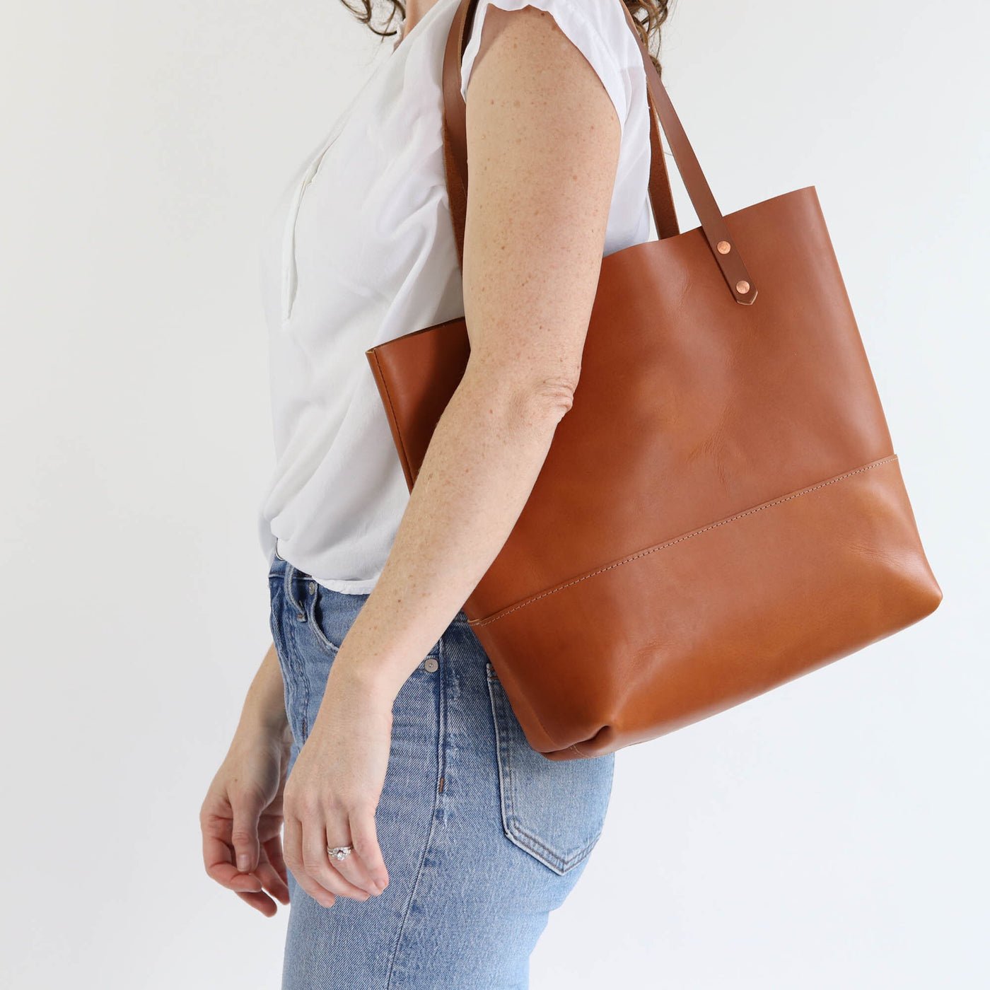 Work Tote in Italian Vegetable Tanned Leather - Tan