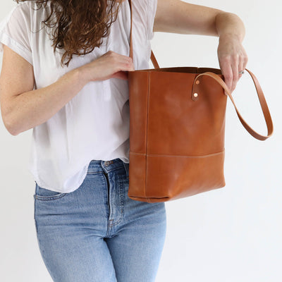 Work Tote in Italian Vegetable Tanned Leather - Tan