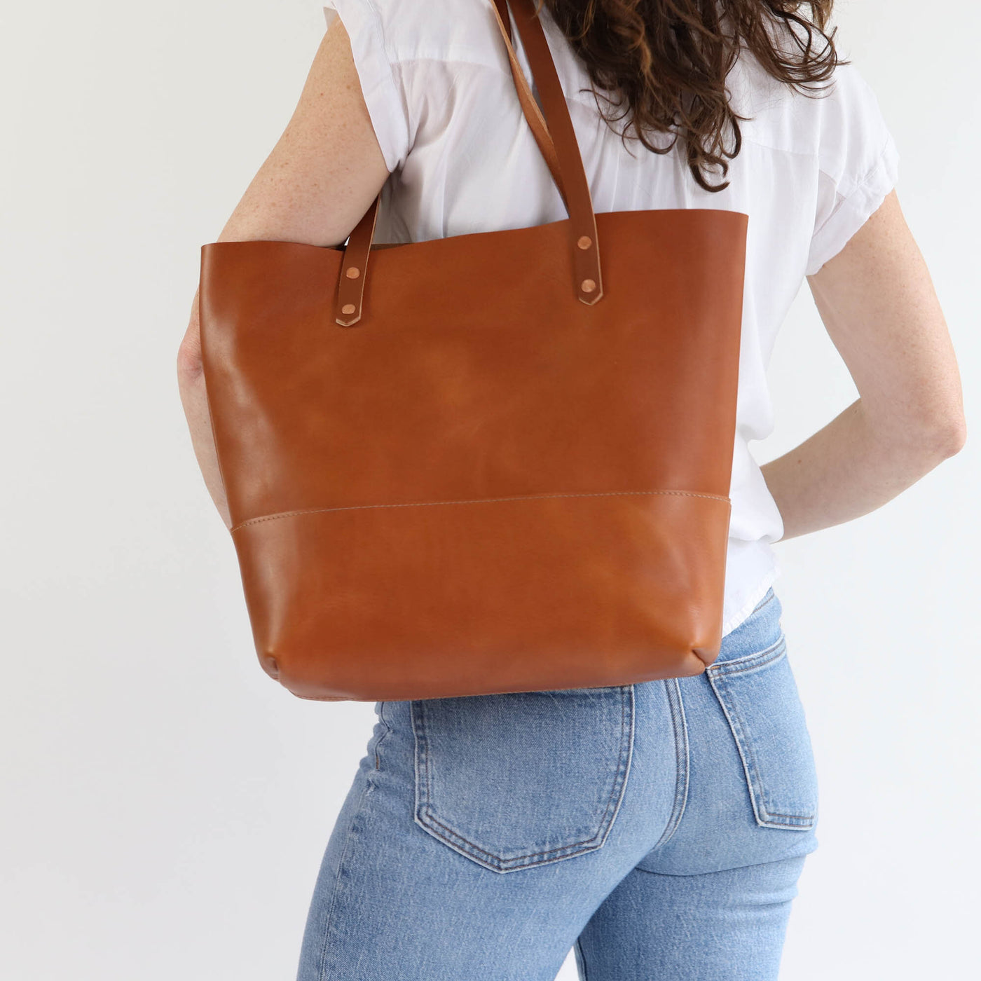 Work Tote in Italian Vegetable Tanned Leather - Tan