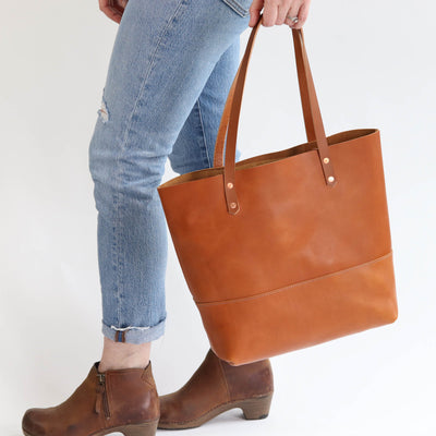 Work Tote in Italian Vegetable Tanned Leather - Tan