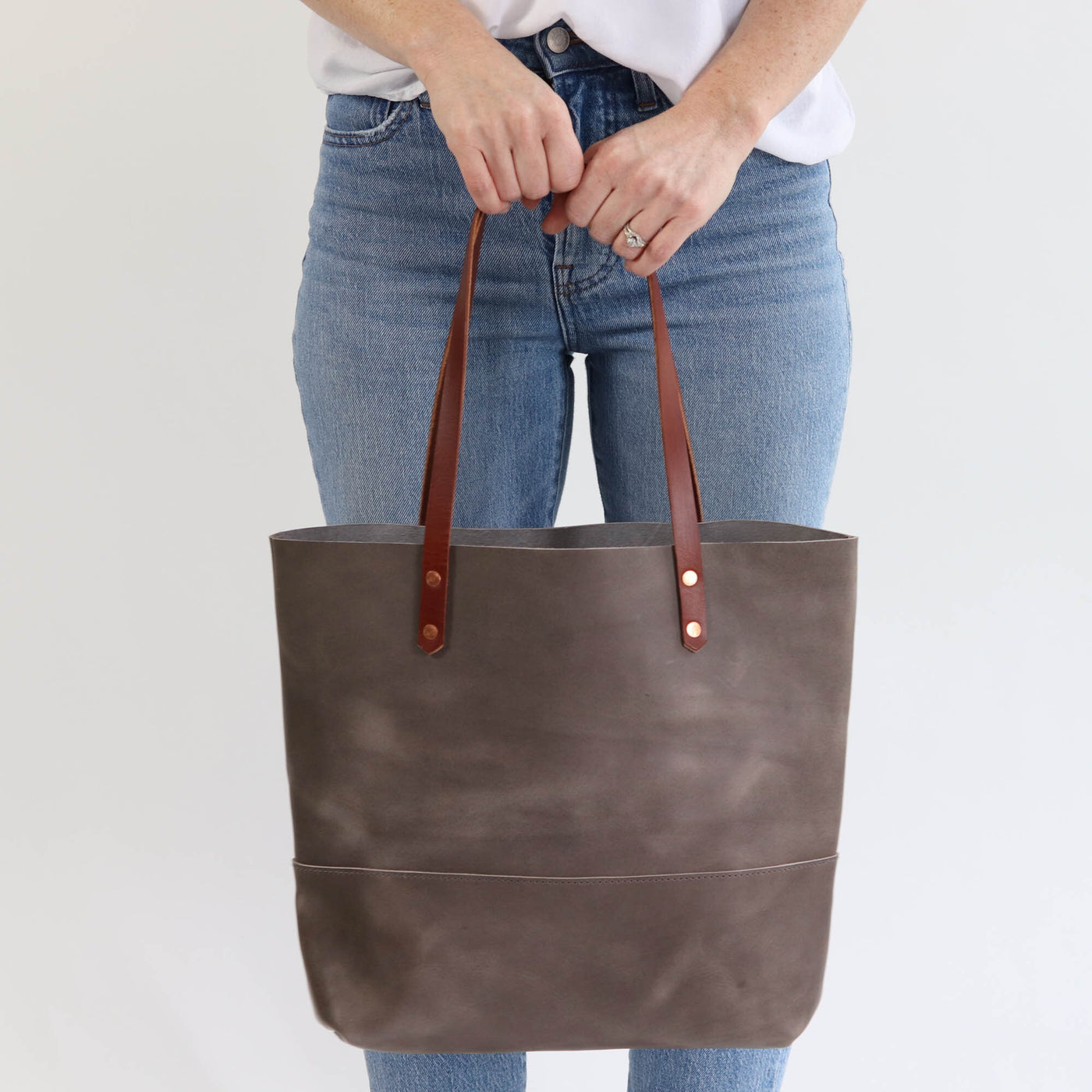 Work Tote in Italian Vegetable Tanned Leather - Gray