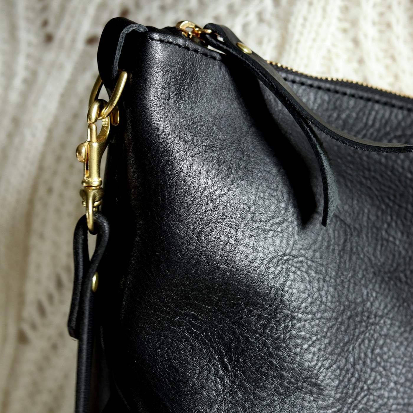 Small Leather Convertible Crossbody Clutch Bag - Black