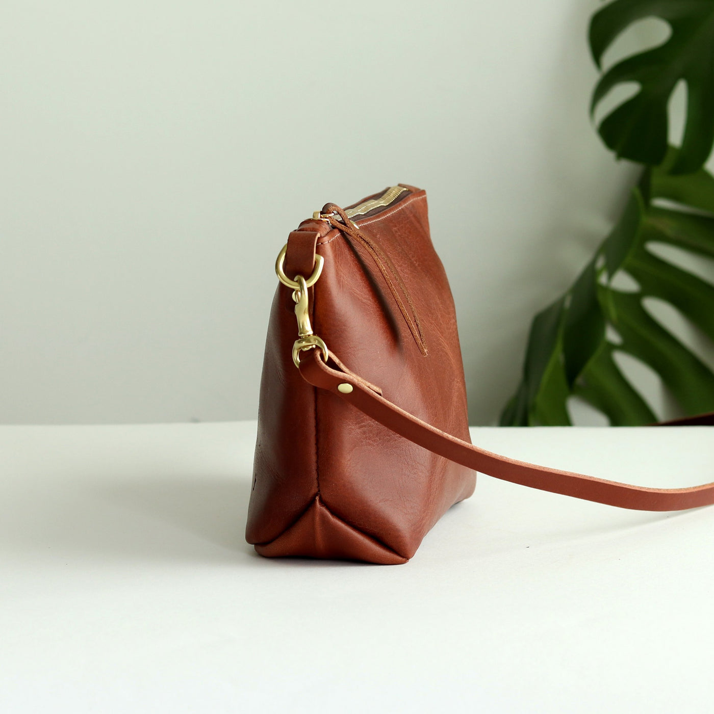 Small Leather Convertible Crossbody Clutch Bag - Brown