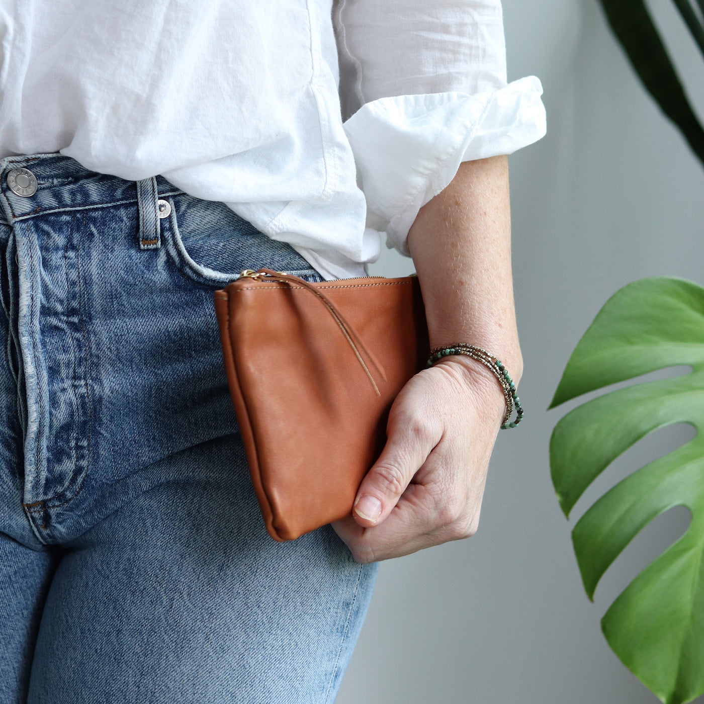 Leather Zip Clutch - Smooth Cognac Brown