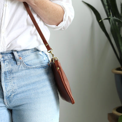 Small Leather Crossbody Clutch Bag - Cognac