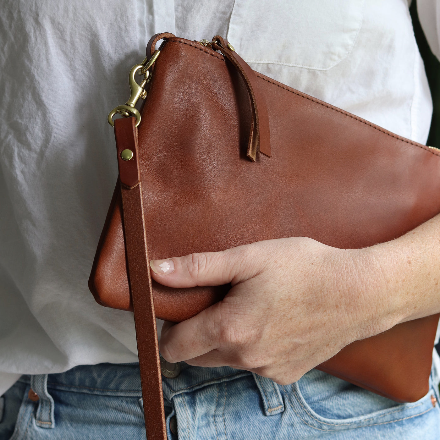 Small Leather Crossbody Clutch Bag - Cognac