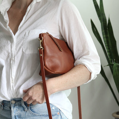 Small Leather Convertible Crossbody Clutch Bag - Cognac