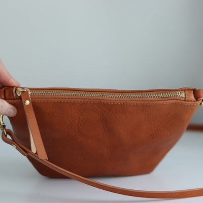 Seconds Sale - Small Leather Convertible Crossbody Clutch Bag - Saddle Brown